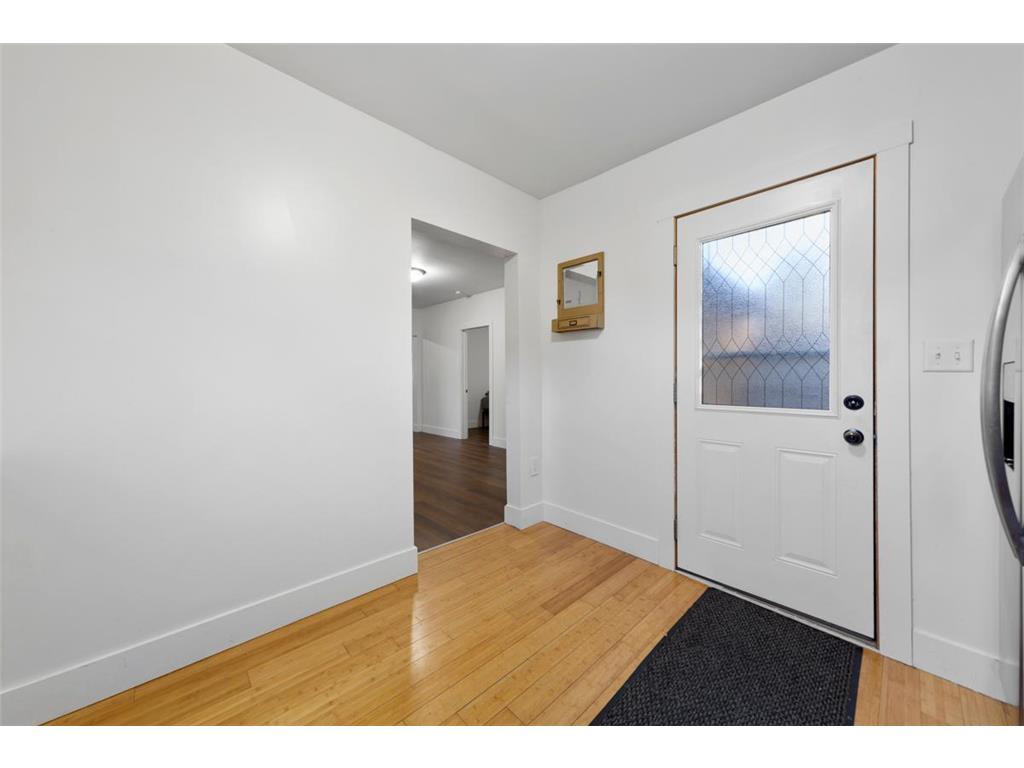 302 S Renville Street Winthrop MN 55396 6800453 image14