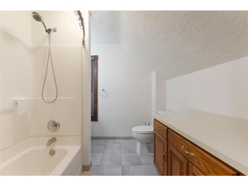 302 S Renville Street Winthrop MN 55396 6800453 image21