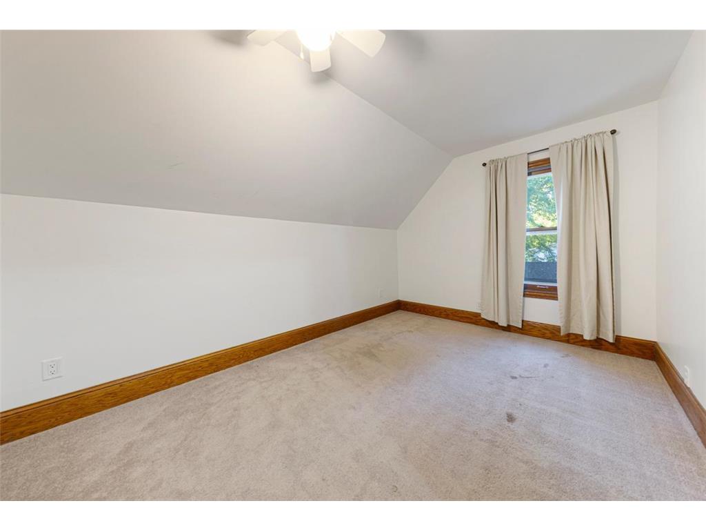 302 S Renville Street Winthrop MN 55396 6800453 image22