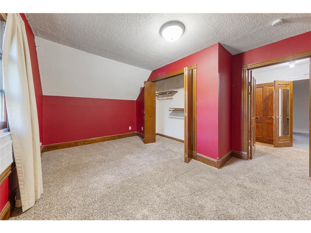 302 S Renville Street Winthrop MN 55396 6800453 image24