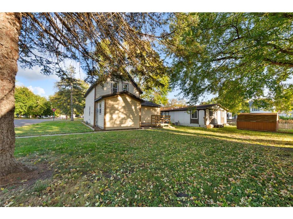 302 S Renville Street Winthrop MN 55396 6800453 image29