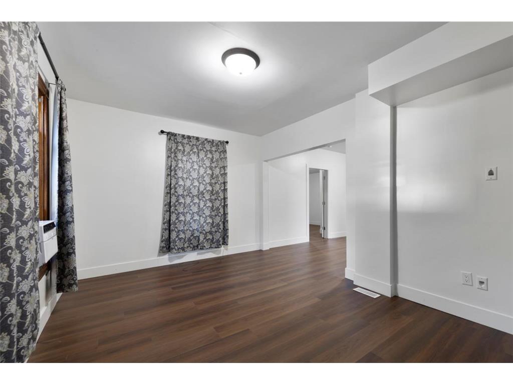302 S Renville Street Winthrop MN 55396 6800453 image6