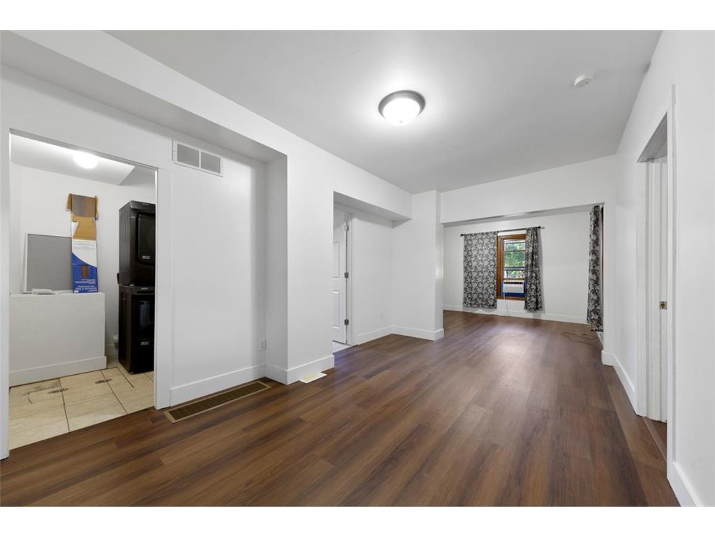 302 S Renville Street Winthrop MN 55396 6800453 image9