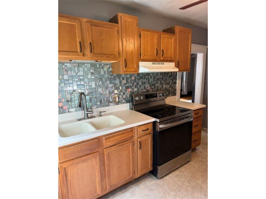 302 Nicollet Avenue North Mankato MN 56003 7094946 image14