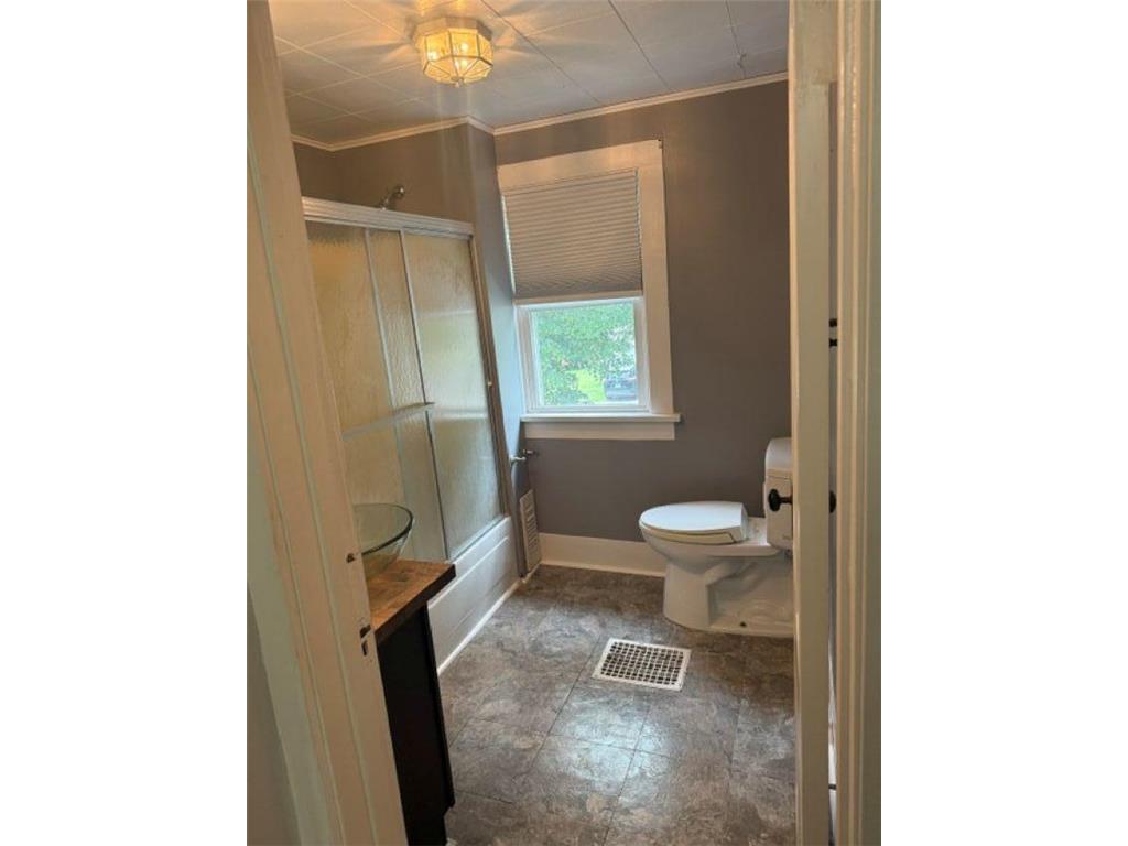 302 Nicollet Avenue North Mankato MN 56003 7094946 image22