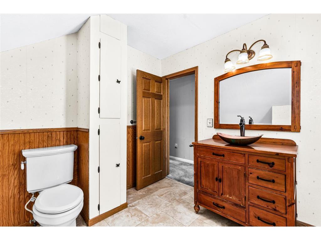 302 River Bluff Avenue Sandstone MN 55072 7022201 image15