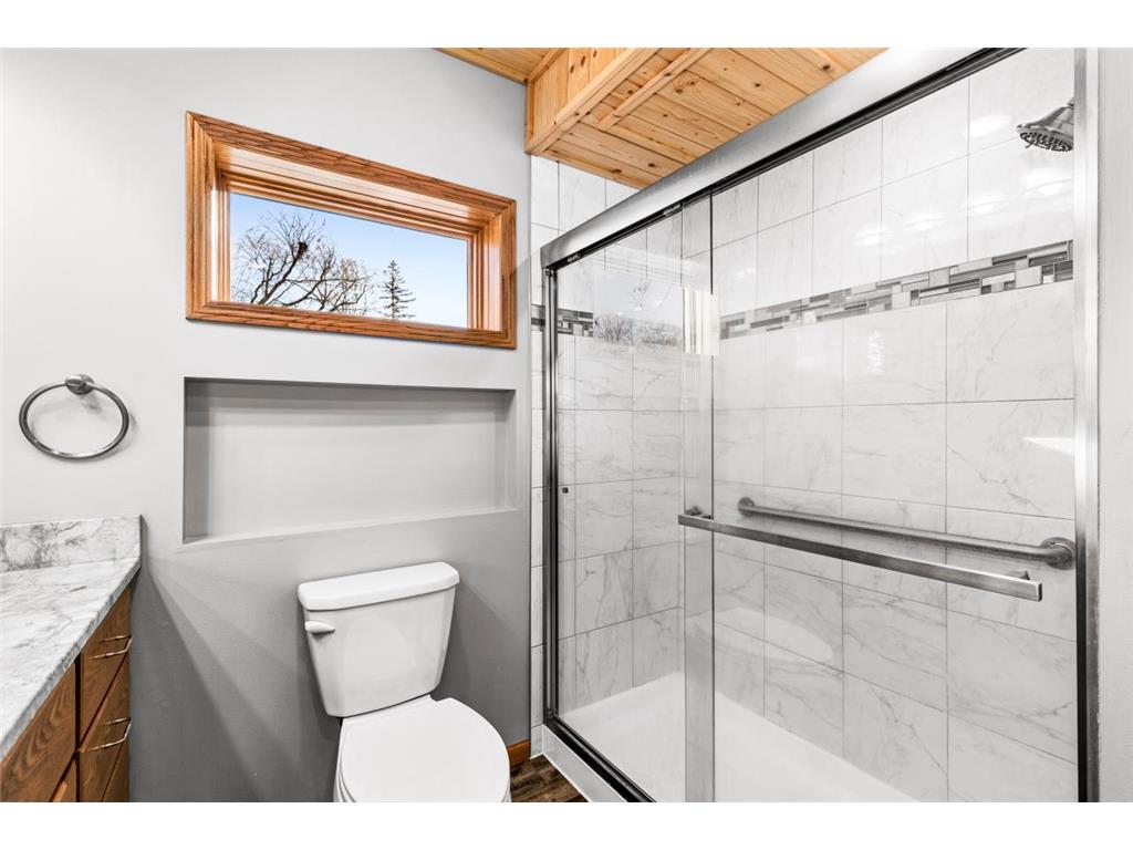 302 River Bluff Avenue Sandstone MN 55072 7022201 image6