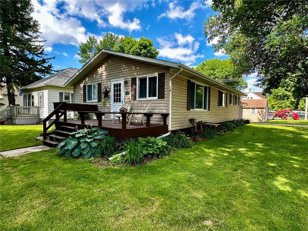 302 S Griffin Street, Lakefield, MN, 56150 MLS 6560273 Edina Realty