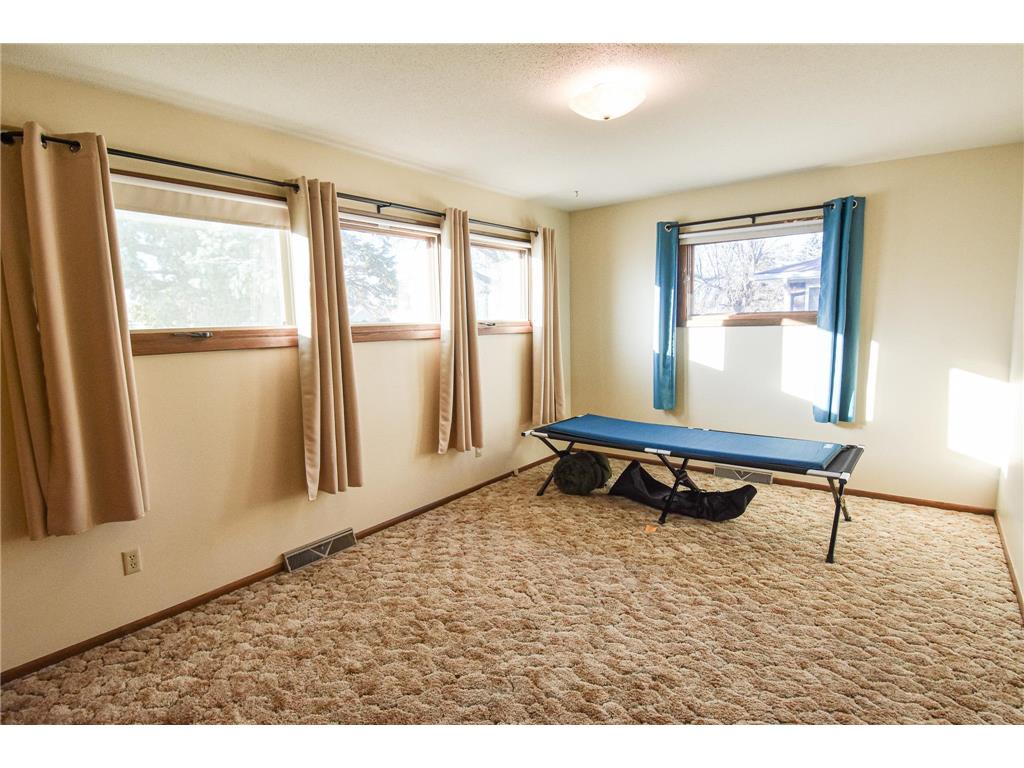 302 Sherwood Avenue N Thief River Falls MN 56701 6726398 image25