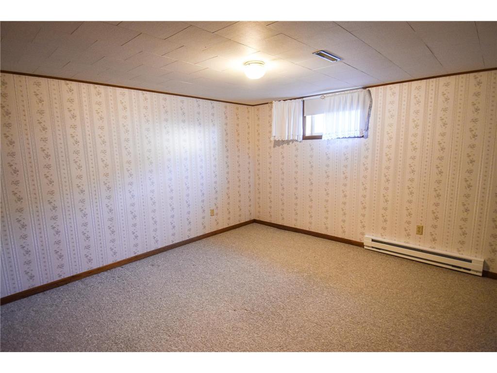 302 Sherwood Avenue N Thief River Falls MN 56701 6726398 image32