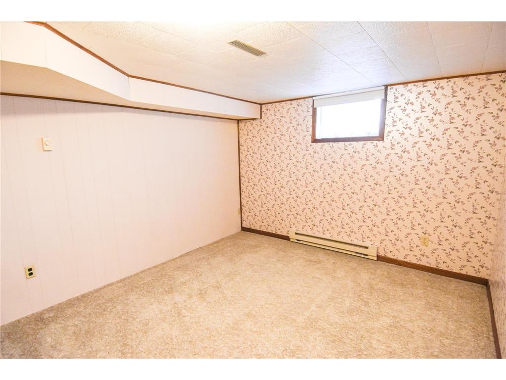 302 Sherwood Avenue N Thief River Falls MN 56701 6726398 image35