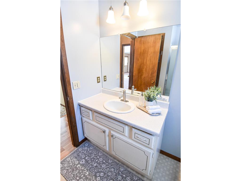 302 Sherwood Avenue N Thief River Falls MN 56701 7050148 image11