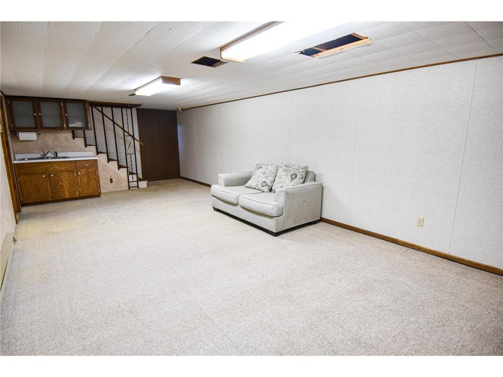 302 Sherwood Avenue N Thief River Falls MN 56701 7050148 image17