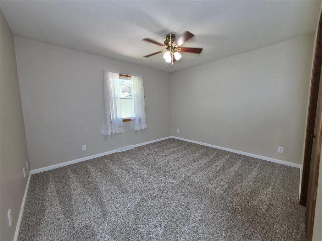302 Sunrise Lane Marshall MN 56258 7091910 image15