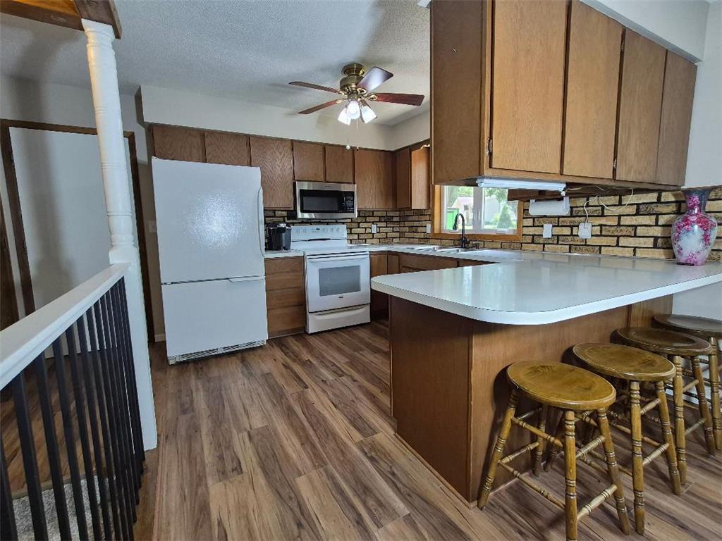 302 Sunrise Lane Marshall MN 56258 7091910 image2