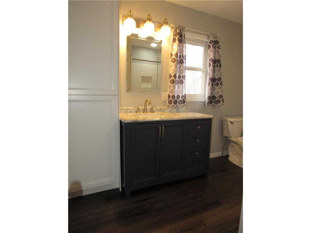 302 W 5th Avenue Lakefield MN 56150 7042791 image12