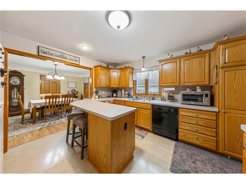 302 W Douglas Street Arlington MN 55307 7064885 image15
