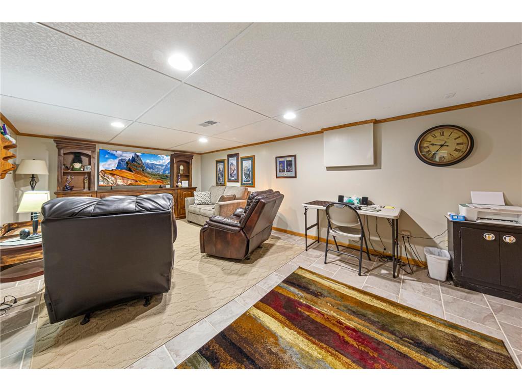 302 W Douglas Street Arlington MN 55307 7064885 image26