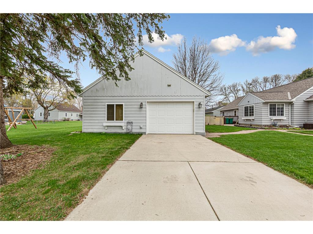 302 W Douglas Street Arlington MN 55307 7064885 image3