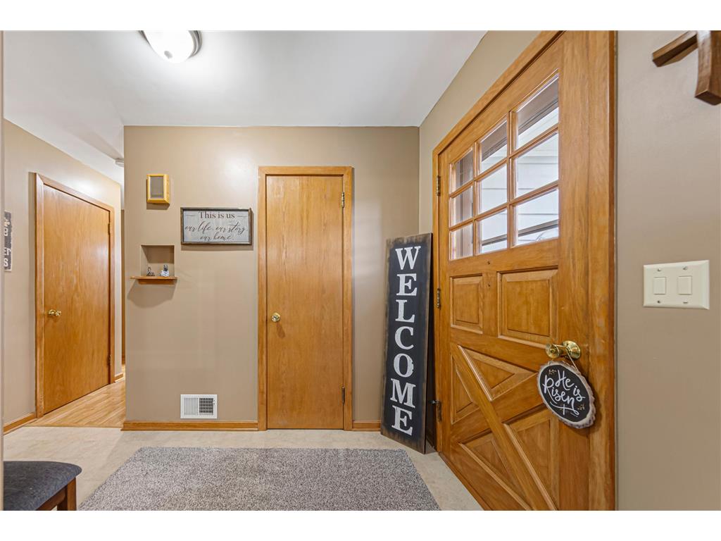 302 W Douglas Street Arlington MN 55307 7064885 image4