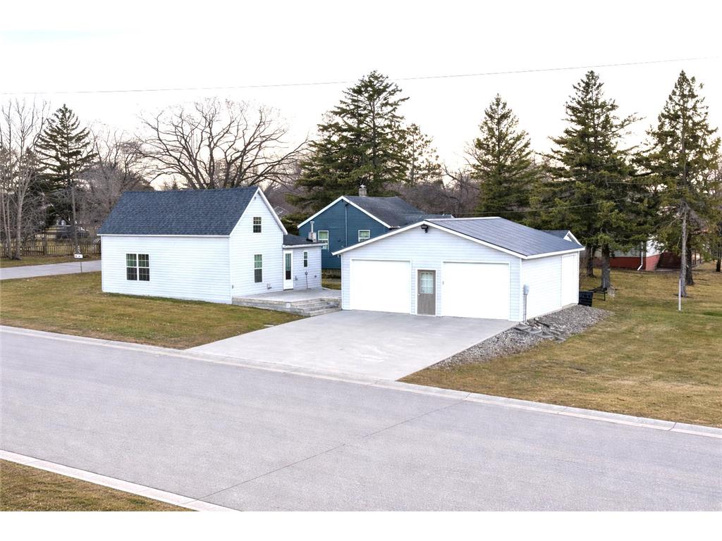 302 W Fir Avenue Frazee MN 56544 7046768 image1