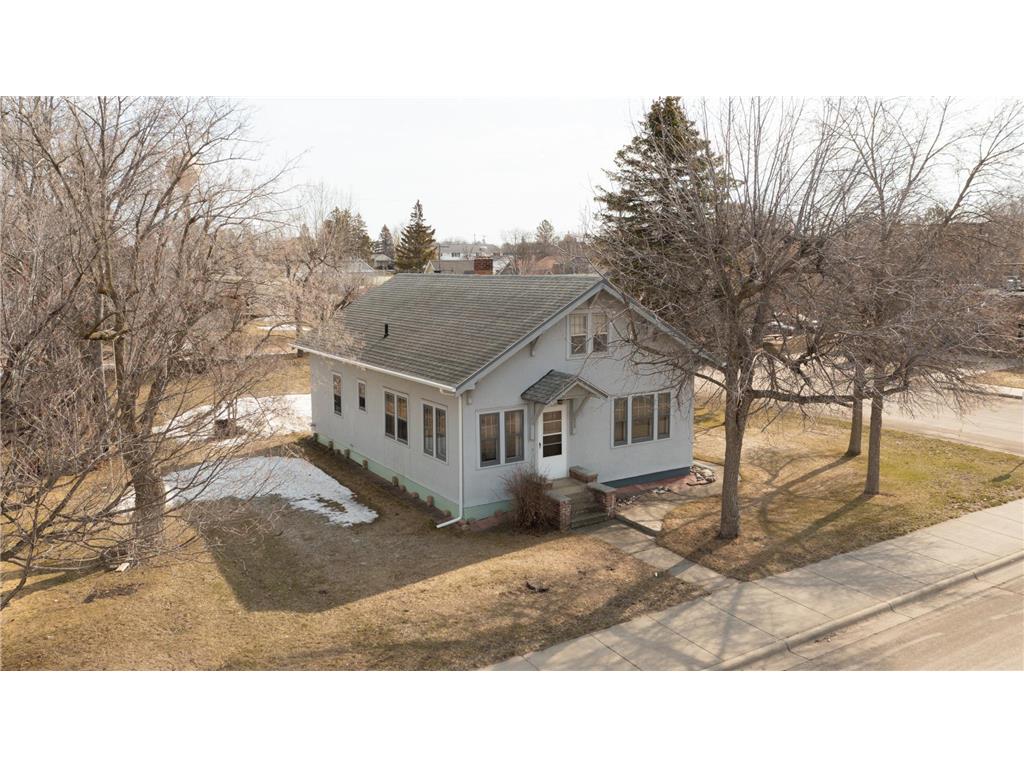 302 W Main Avenue Frazee MN 56544 6350803 image1
