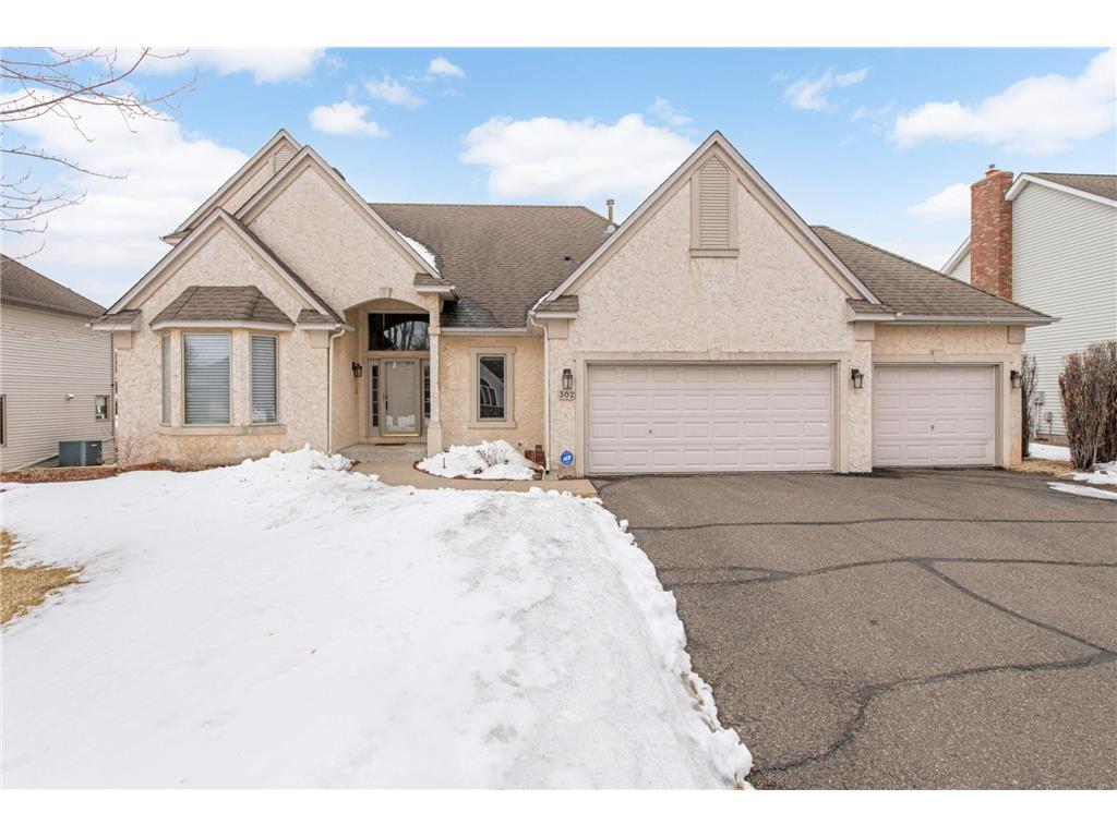 302 Wyndham Circle E New Brighton MN 55112 6348319 image1