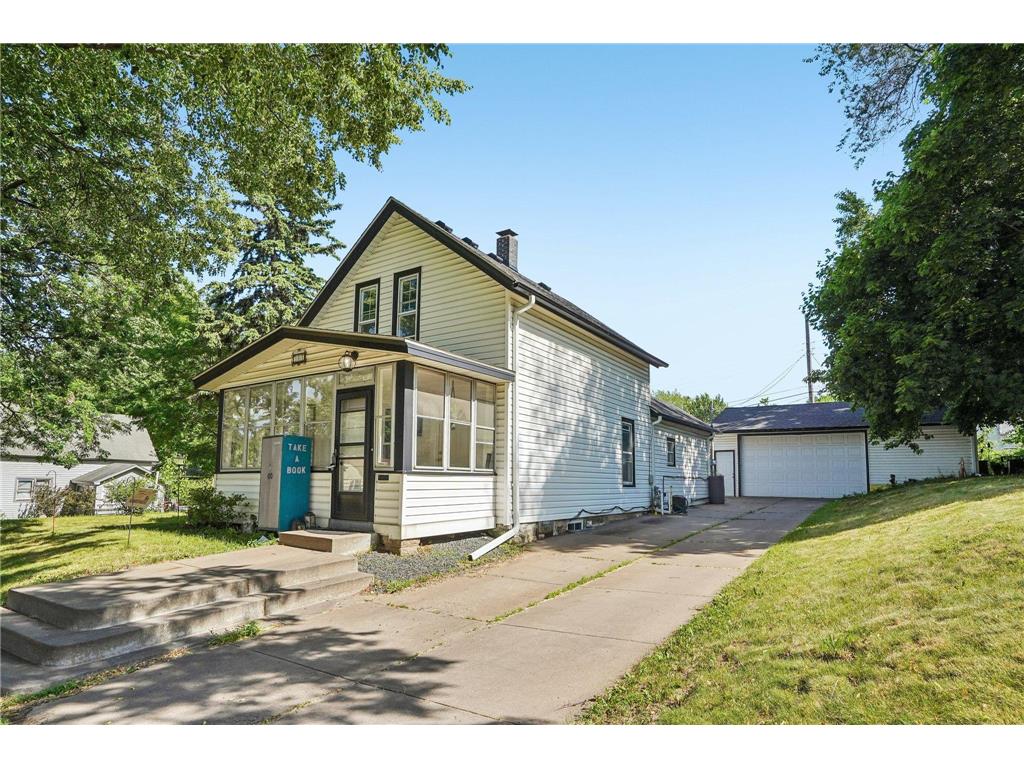 302 Wyoming Street E Saint Paul MN 55107 7090915 image1