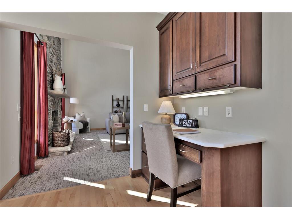 3020 Carey Heights Drive Maplewood MN 55109 7000111 image14