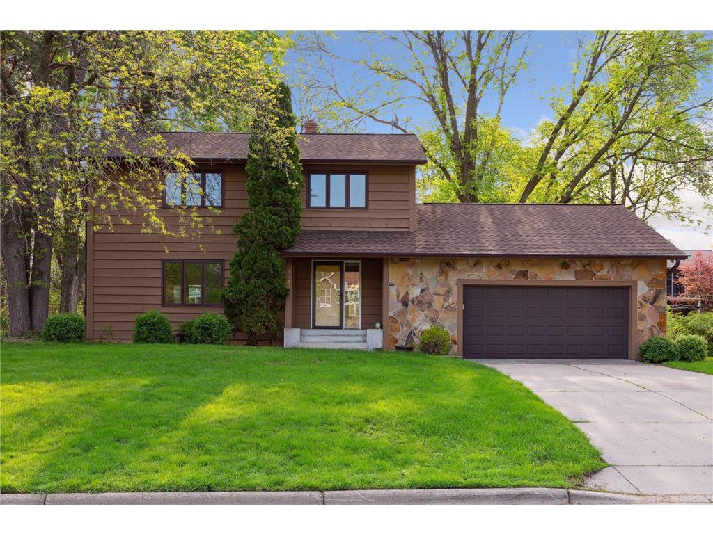 3020 Chatsworth Street N Roseville MN 55113 6349498 image1