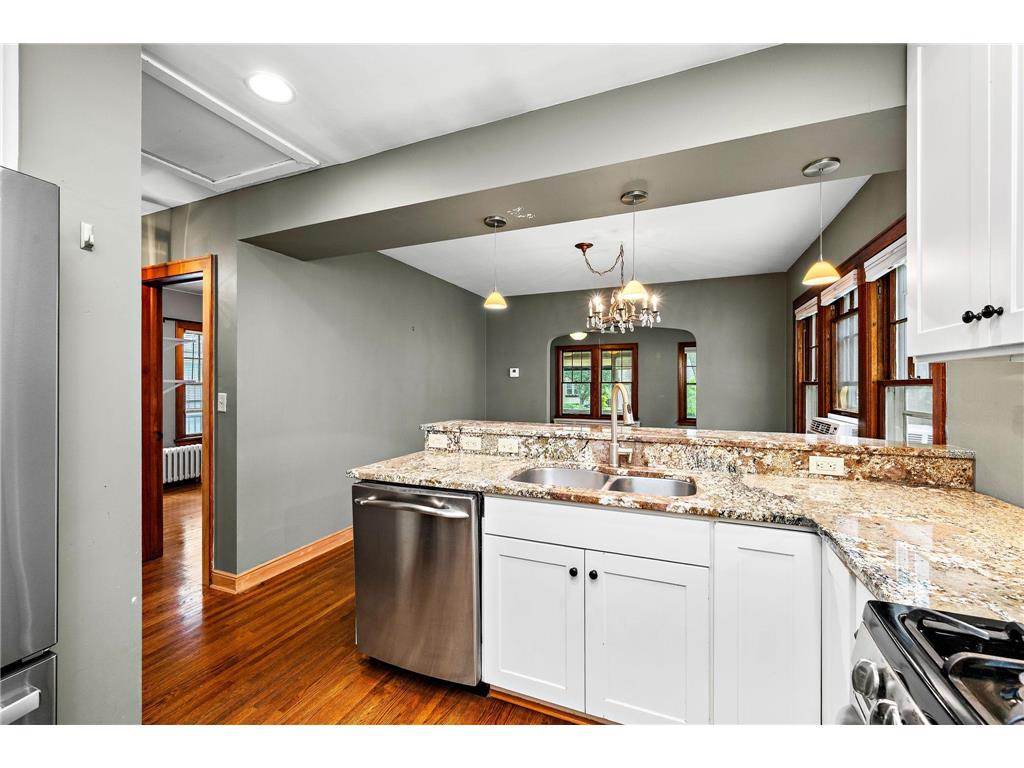 3020 Garfield Street NE Minneapolis MN 55418 7089667 image11