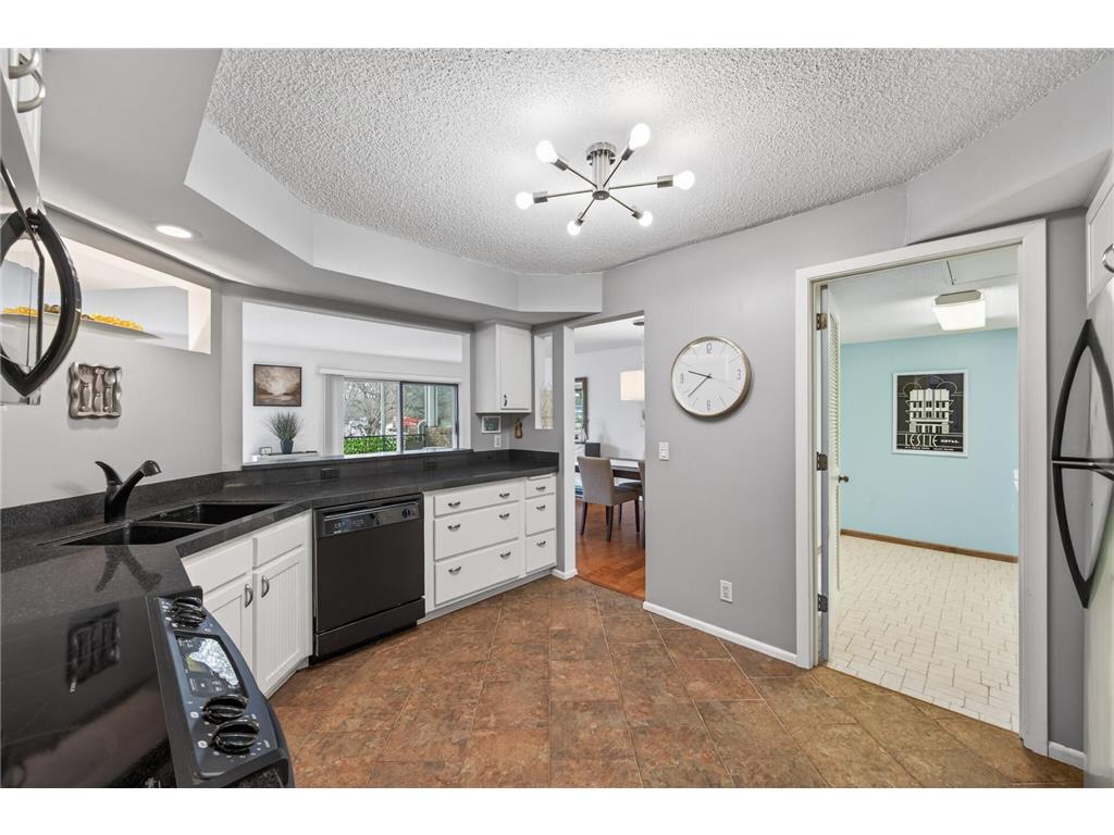 3020 Saint Albans Mill Road #105 Minnetonka MN 55305 - Minnehaha Creek 7052466 image18