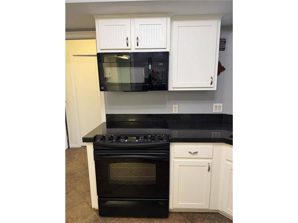 3020 Saint Albans Mill Road #105 Minnetonka MN 55305 - Minnehaha Creek 7052466 image20