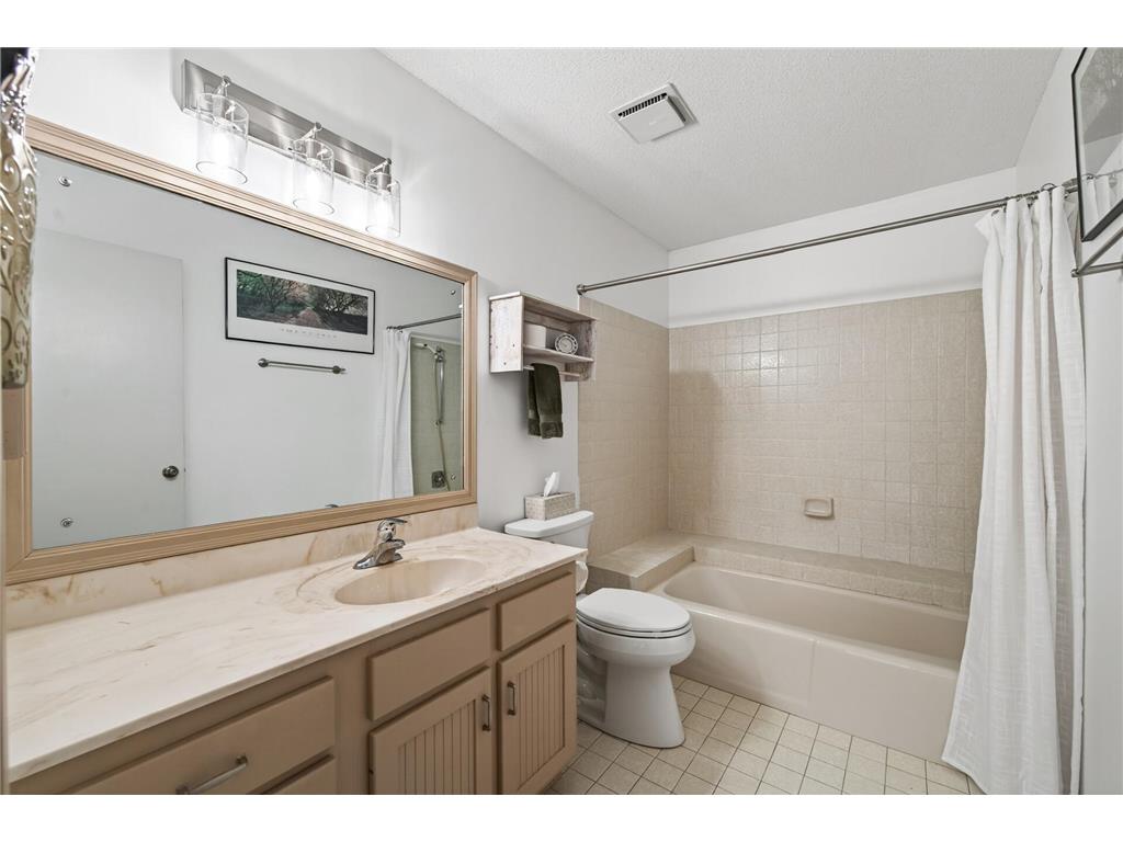 3020 Saint Albans Mill Road #105 Minnetonka MN 55305 - Minnehaha Creek 7052466 image26