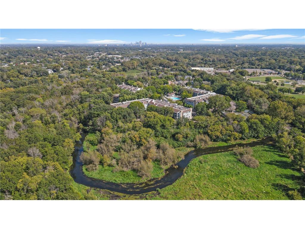3020 Saint Albans Mill Road #105 Minnetonka MN 55305 - Minnehaha Creek 7052466 image52