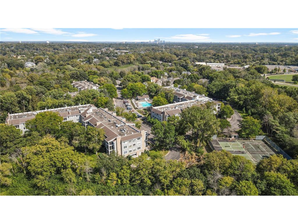 3020 Saint Albans Mill Road #105 Minnetonka MN 55305 - Minnehaha Creek 7052466 image53