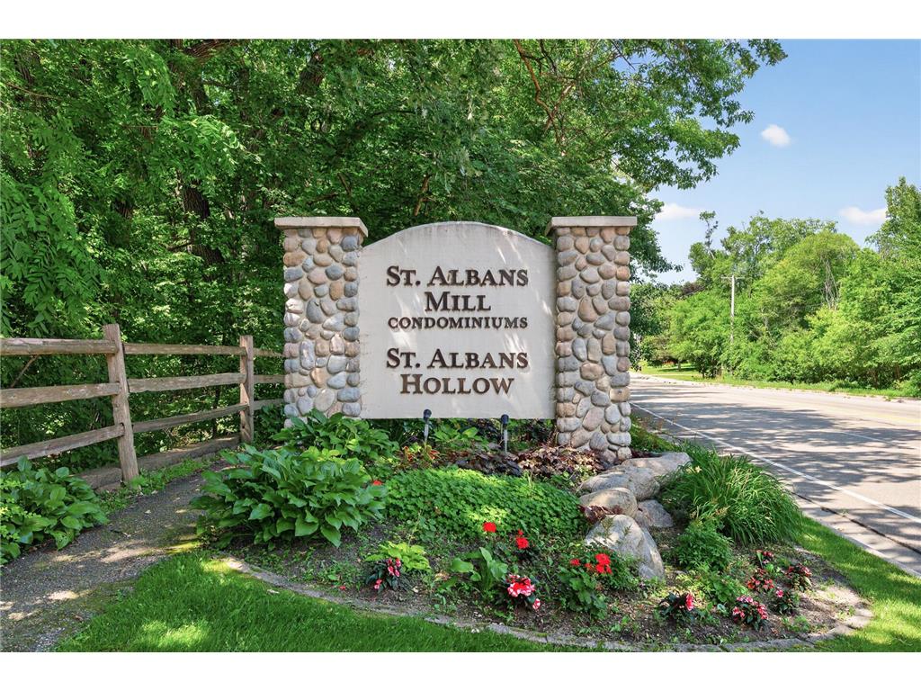 3020 Saint Albans Mill Road #205 Minnetonka MN 55305 - Minnehaha Creek 7109608 image1