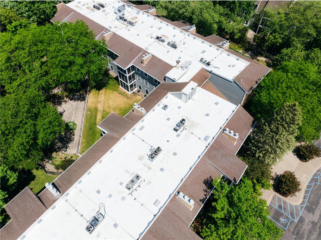 3020 Saint Albans Mill Road #205 Minnetonka MN 55305 - Minnehaha Creek 7109608 image32