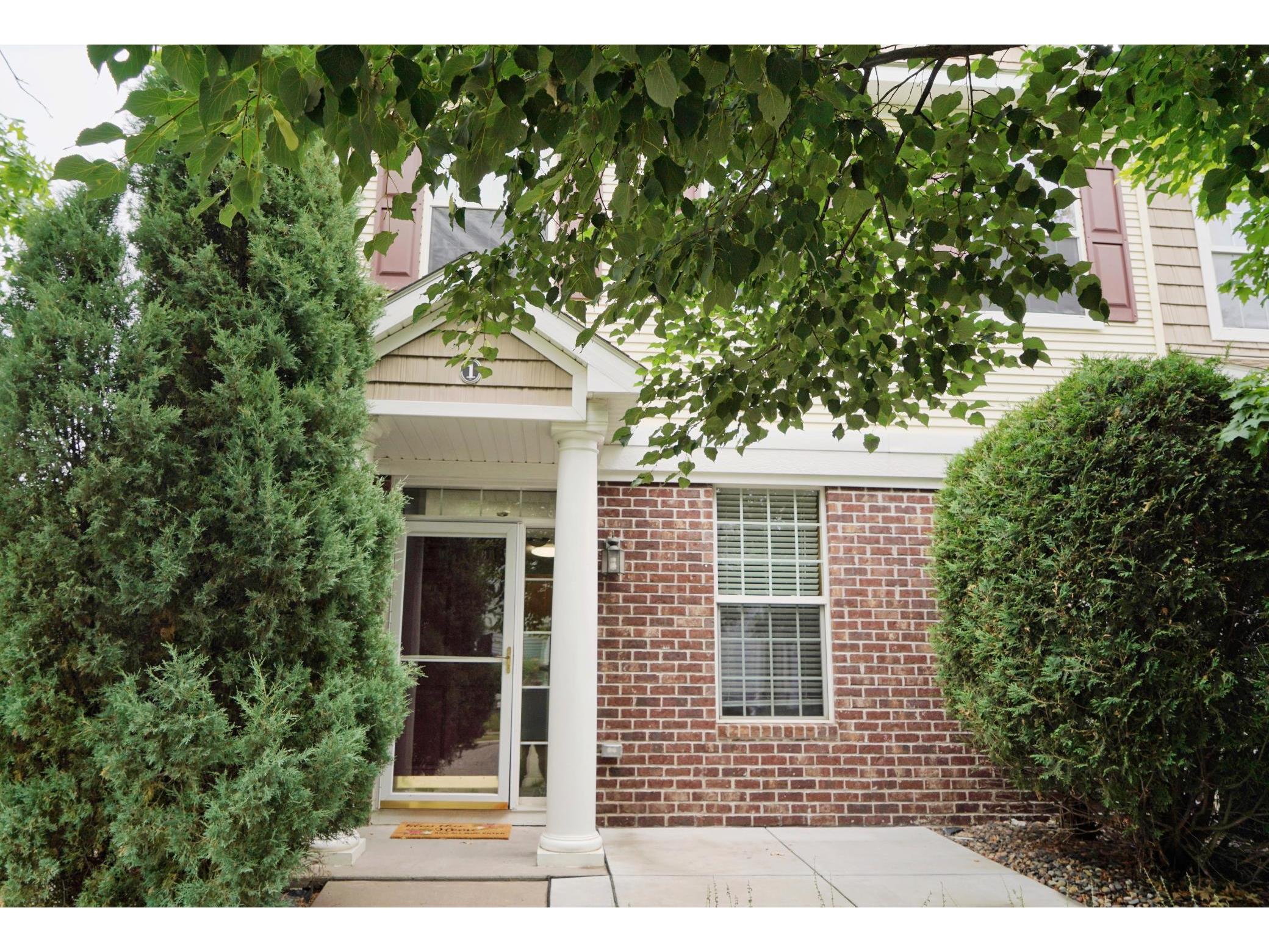 3021 Germain Street N 1, Maplewood, MN 55109 MLS 6017285 Edina Realty