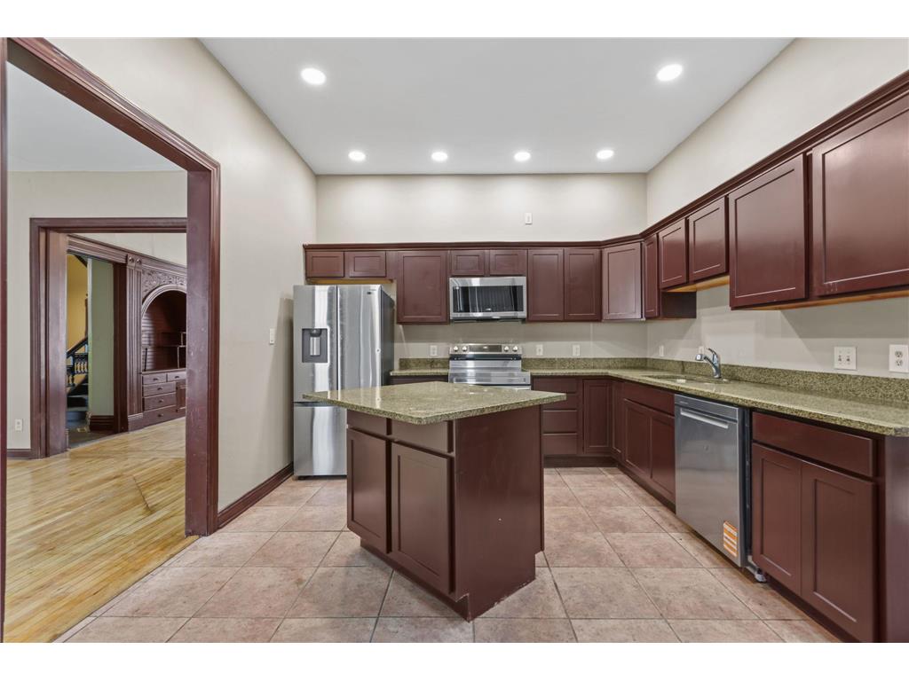 3021 Park Avenue S Minneapolis MN 55407 7083598 image13