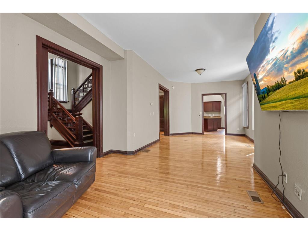 3021 Park Avenue S Minneapolis MN 55407 7083598 image9