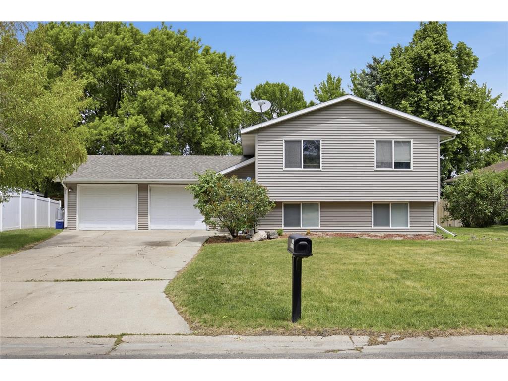 3022 14th Avenue S Moorhead MN 56560 7088600 image1