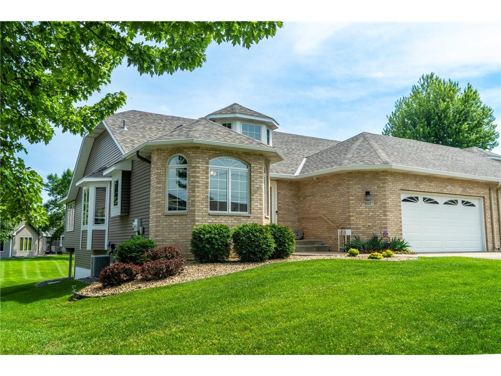 3022 Highpointe Curve Roseville MN 55113 7074631 image1
