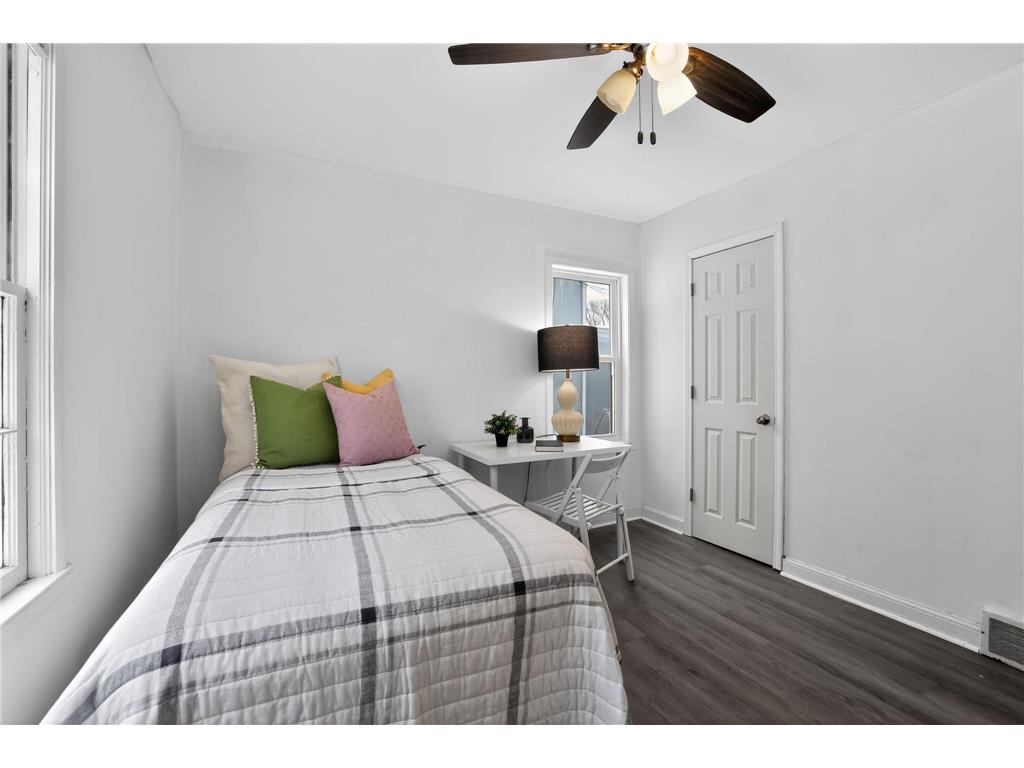 3022 Sheridan Avenue N Minneapolis MN 55411 7062070 image13