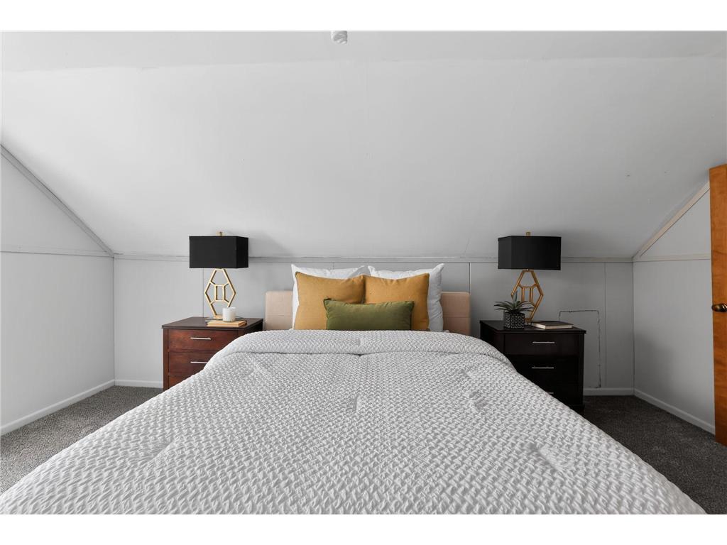 3022 Sheridan Avenue N Minneapolis MN 55411 7062070 image20