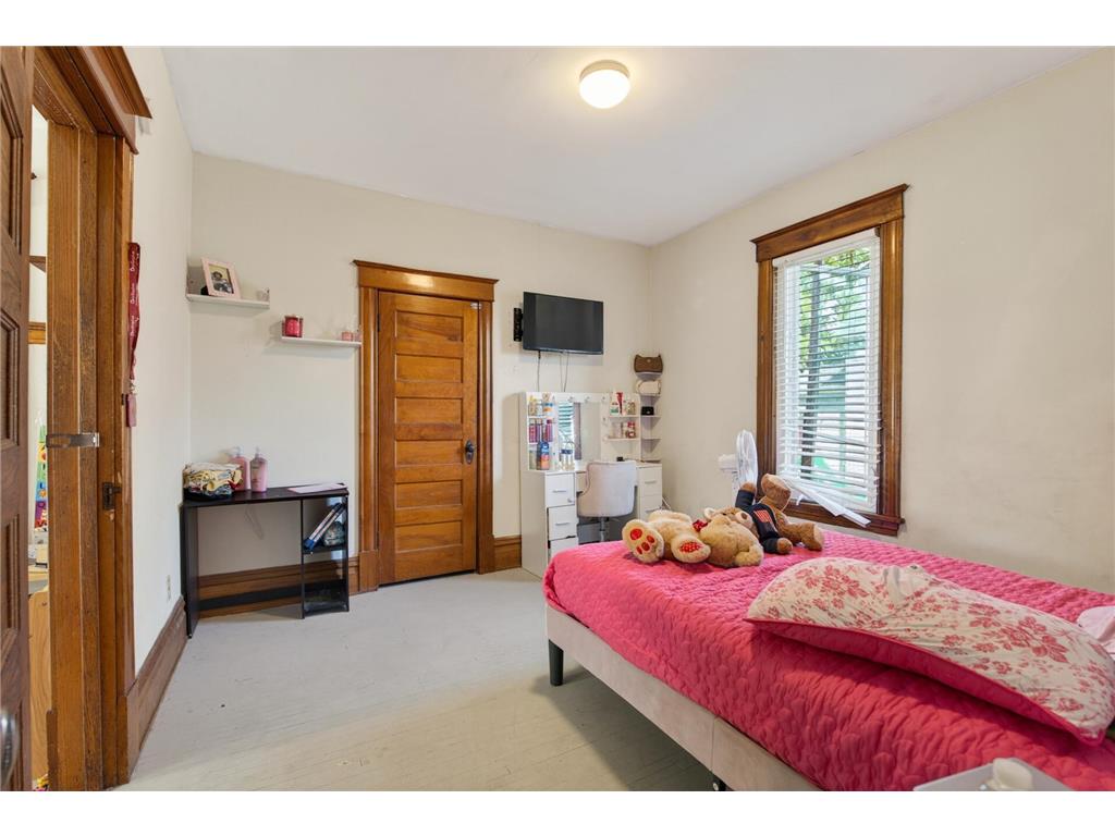 3023/3025 Cedar Avenue S Minneapolis MN 55407 7087139 image16