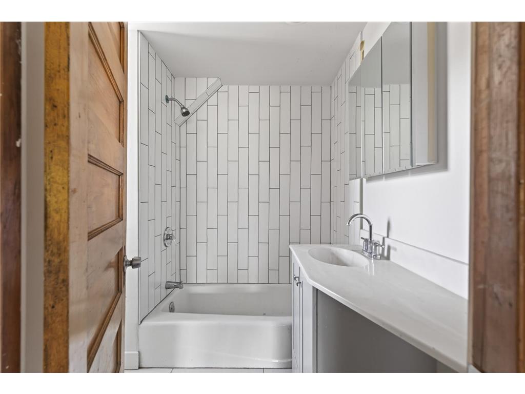 3023/3025 Cedar Avenue S Minneapolis MN 55407 7087139 image30
