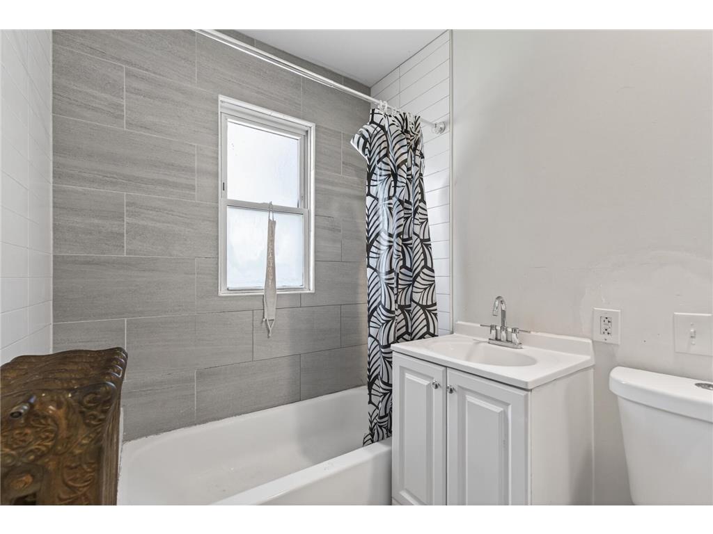 3023/3025 Cedar Avenue S Minneapolis MN 55407 7087139 image45