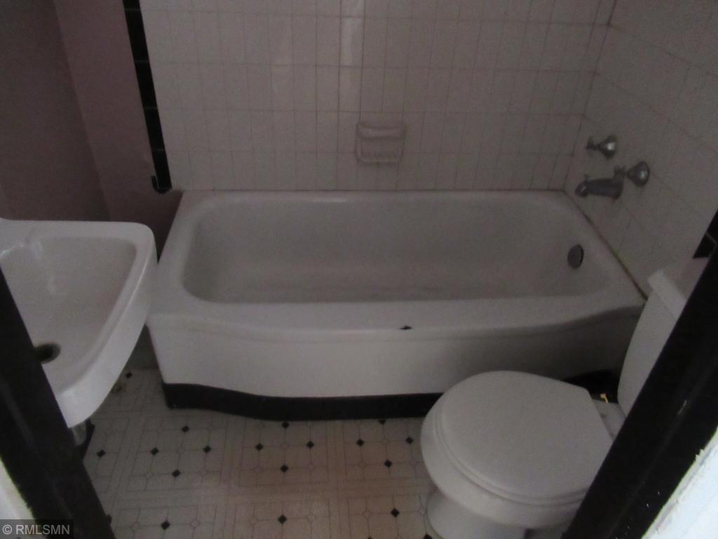 3025 Dupont Avenue S Minneapolis MN 55408 5350000 image11