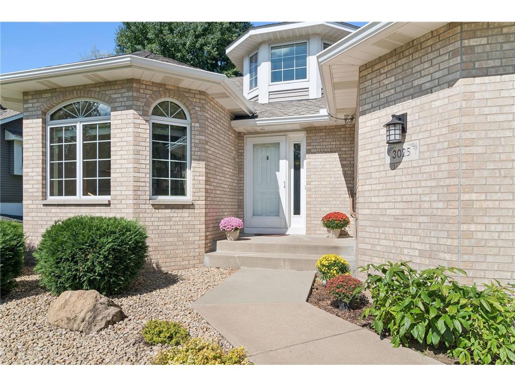 3025 Highpointe Curve Roseville MN 55113 6593126 image1